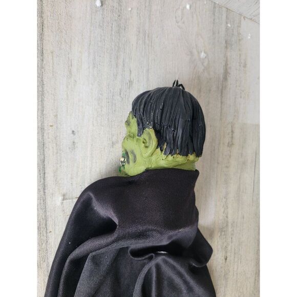 Paper magic 2006 Mini hanging green zombie prop Halloween decor - Picture 8 of 8